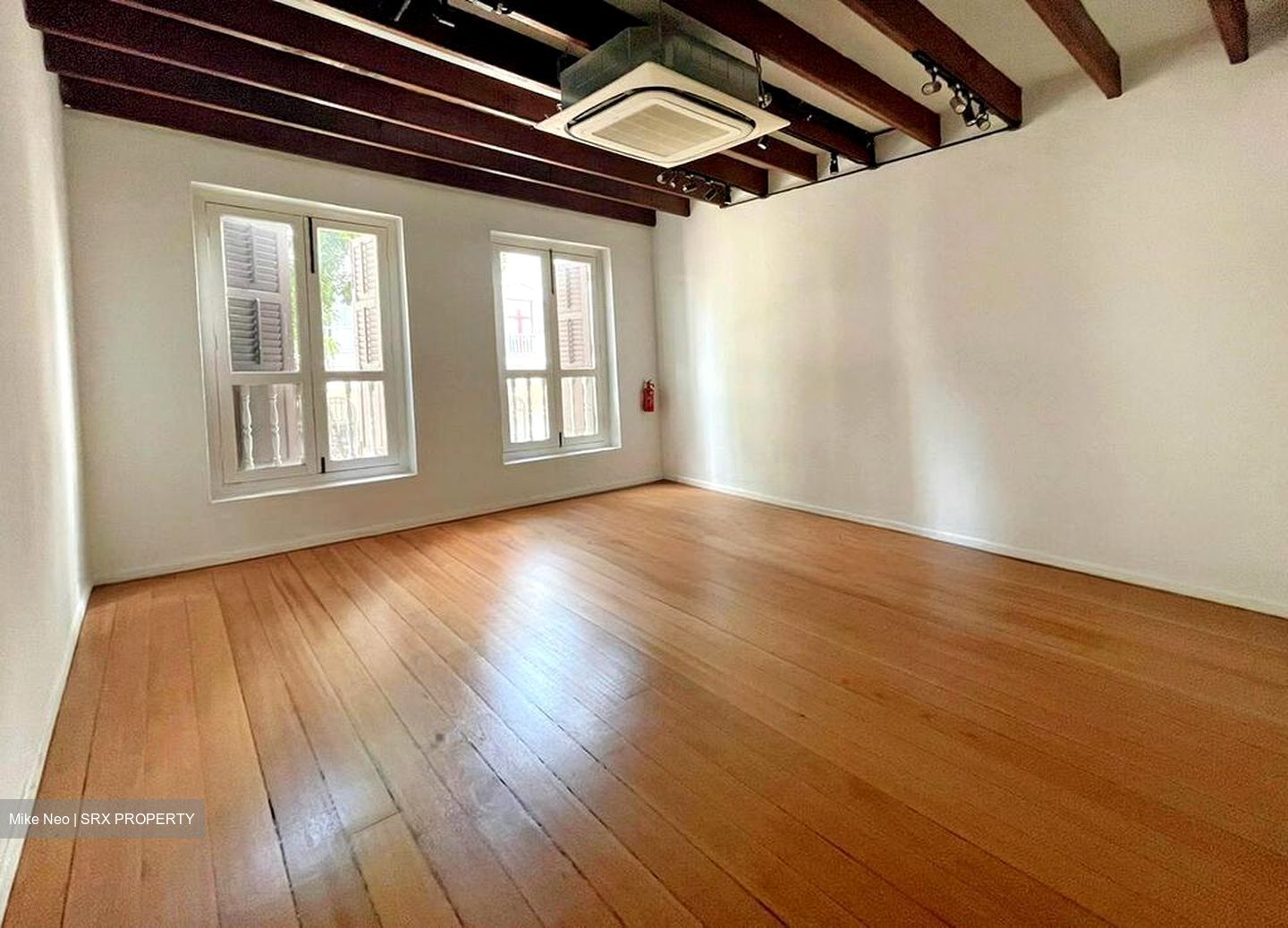 Telok Ayer Street (D1), Office #579597411